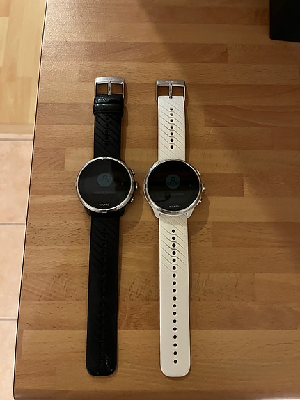 Suunto 9 urheilukello musta ja valkoinen