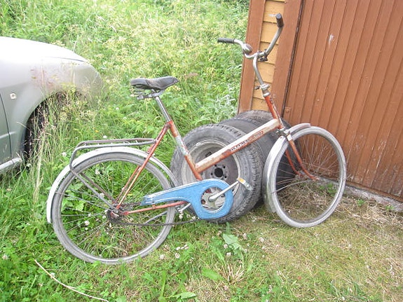 Vanha Kombi Max polkupyörä
