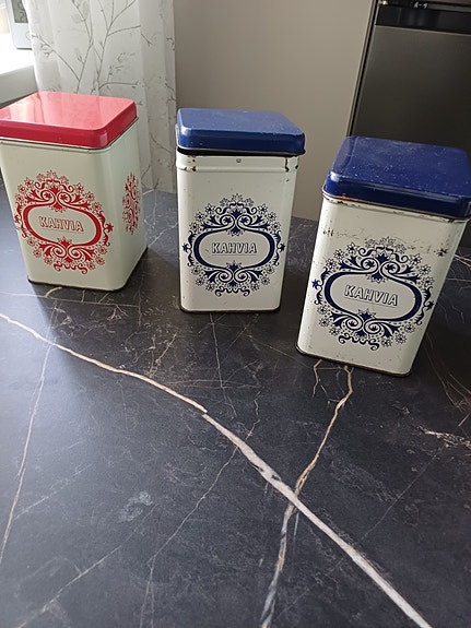 Keskon vintage-kahvipurkit