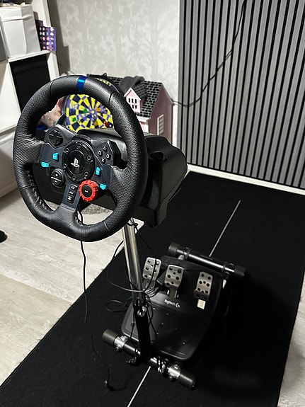 Logitech g29 ratti, polkimet + ständi