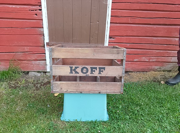 Vanha koff olut laatikko