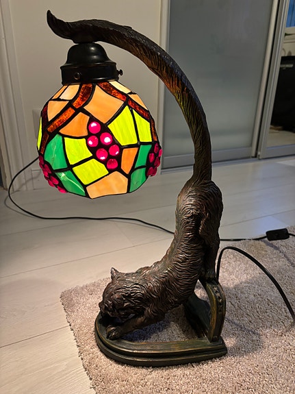 TIFFANY kissa pöytävalaisin