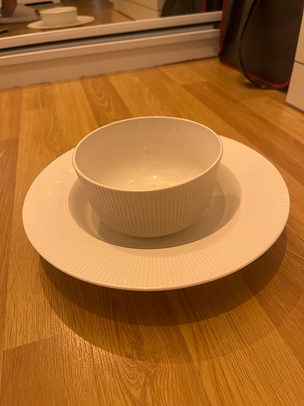 IKEA valkoinen lautanen ja kulho