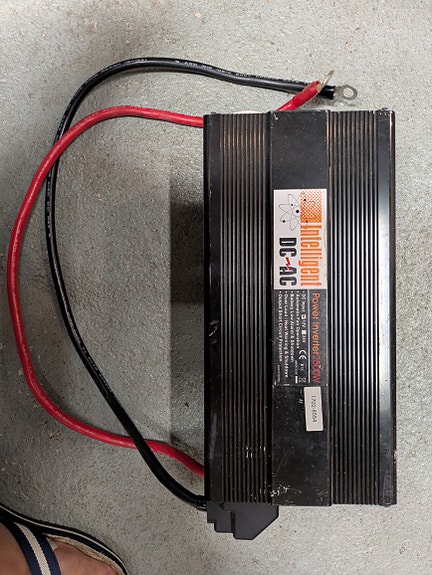Invertteri max 2500W 12V->230V