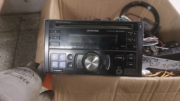 Alpine CDE-w203Ri 2-Din soitin