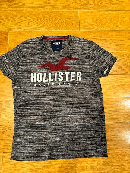 Hollister t-paita