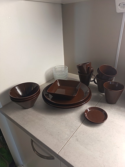 Astiasetti Iittala ja Arabia