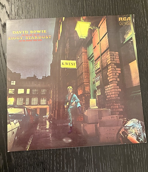 David Bowie - The Rise And Fall Of Ziggy Stardust And The Spiders From Mars