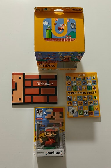 Super Mario Maker - Special Edition + Classic Mario 8-Bit Amiibo (Wii U)