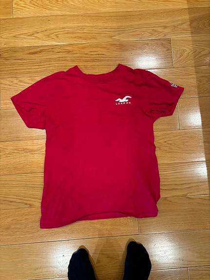 Hollister t-paita