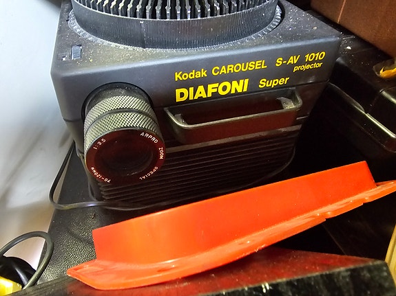 Kodak carousel diaprojektorit