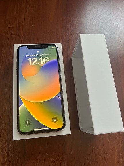 Apple iPhone X 256 GB älypuhelin, uusi akku!