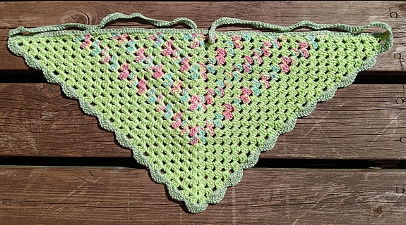 Virkattu huivi ( kukkaketo)