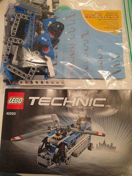 LEGO Technic 42020 helikopteri