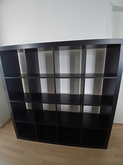 IKEA KALLAX kirjahylly, musta, 4x4 (16 lokeroa)
