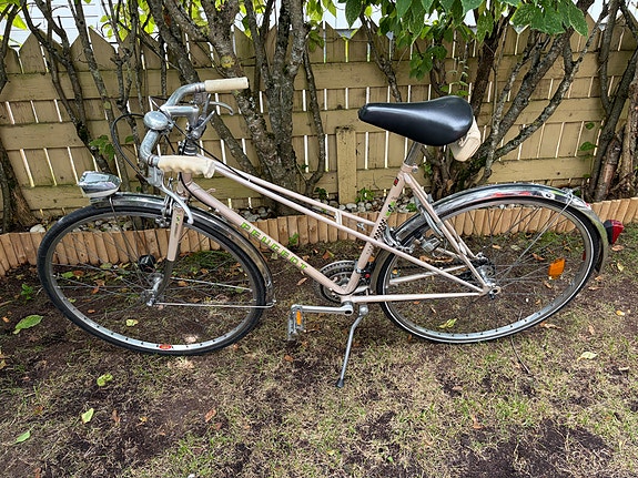 Vintage pyörä Peugeot Carbolite 103