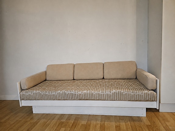 Artek tyylinen sohva