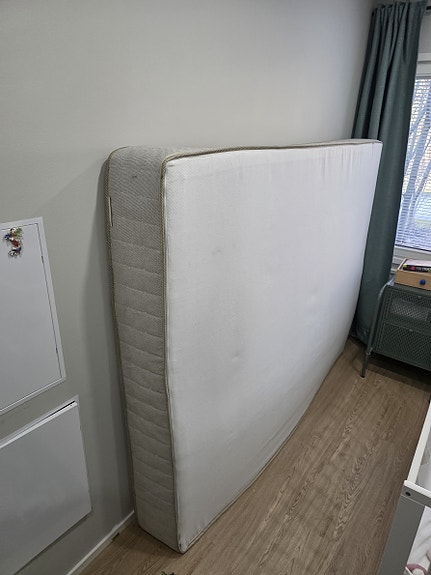 Ikea Hesseng 160 x 200 joustinpatja