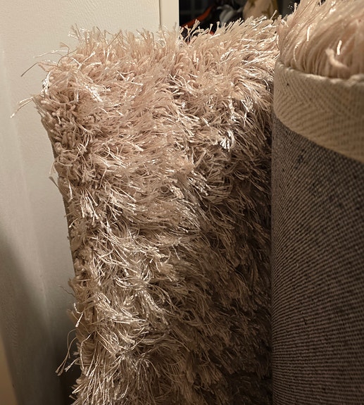 Beige nukkamatto