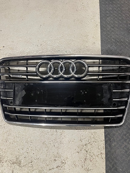Audi A7 etusäleikkö Quattro