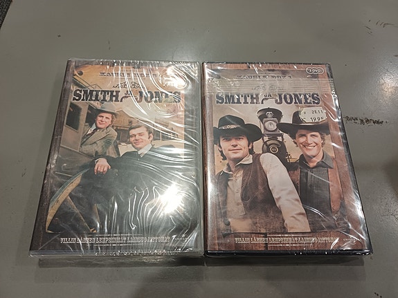 Smith ja Jones kausi 1 box 2 ja kausi 2 box 1