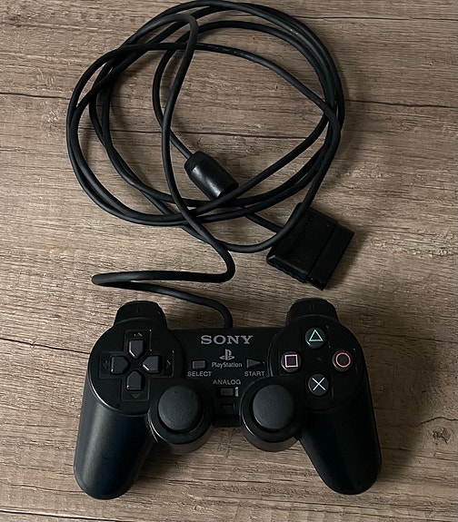 Playstation 2 ohjain