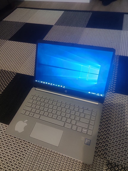2019 ostettu, vähän käytetty HP kannettava tietokone 14"