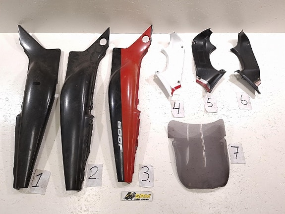 Honda CBR 600f PC19/23 Katteita