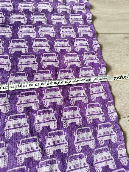 Autot tumma lila velour 150*146