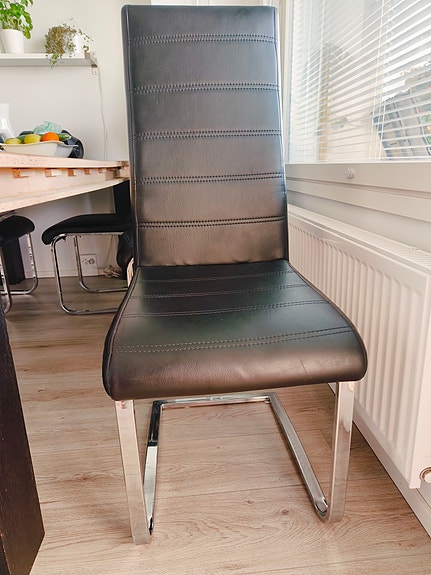 6 kpl ruokapöydän tuolit
