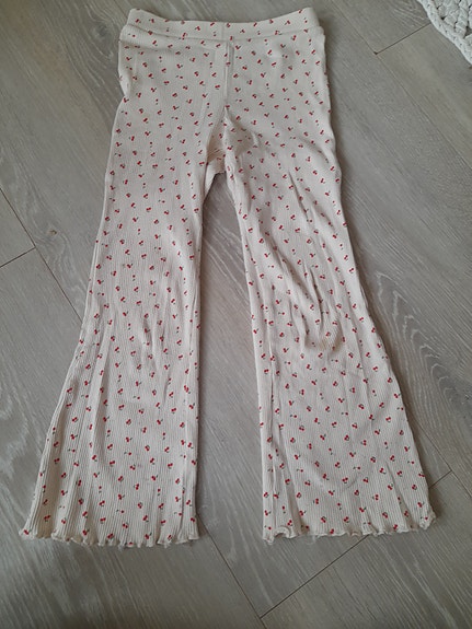 H&M 110