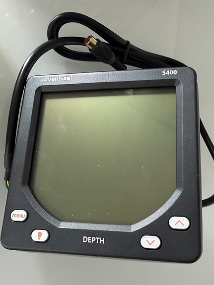 Advansea S400 Depth näyttö uusi