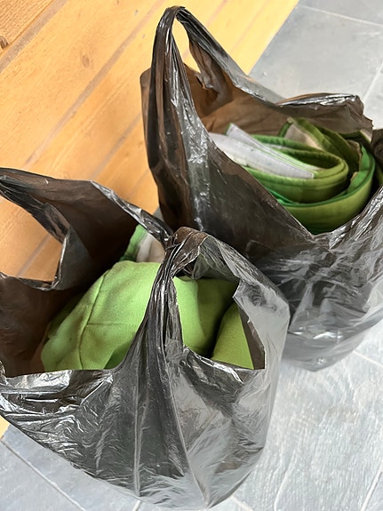 Annetaan 2 kpl Avaroom lasten päiväpeitteitä