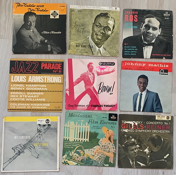 50 kpl 7'' äänilevyjä 1950- ja 60-luvuilta