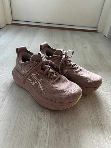 Asics gel nimbus 27
