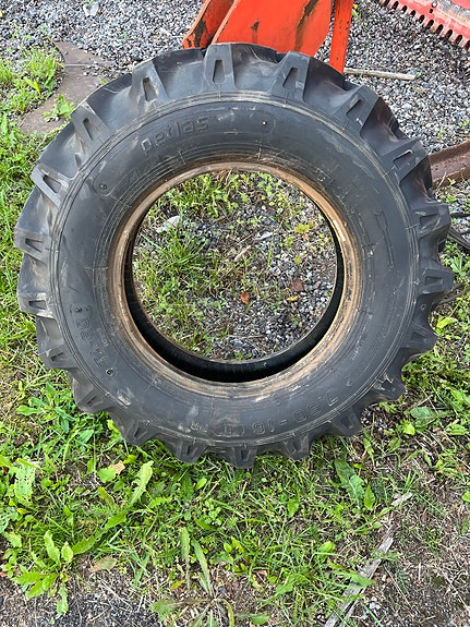 Traktorin rengas 7.50-16 Petlas