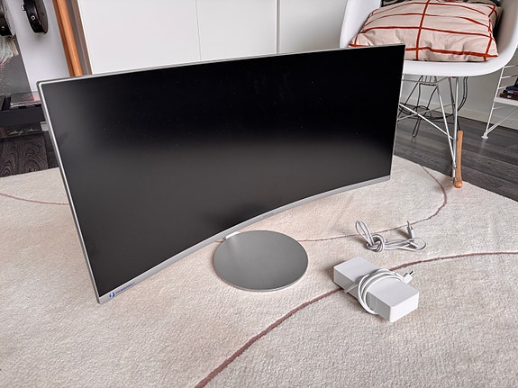 Samsung C34J791 34” kaareva ultrawide-näyttö (3440×1440, 100 Hz, Thunderbolt 3)