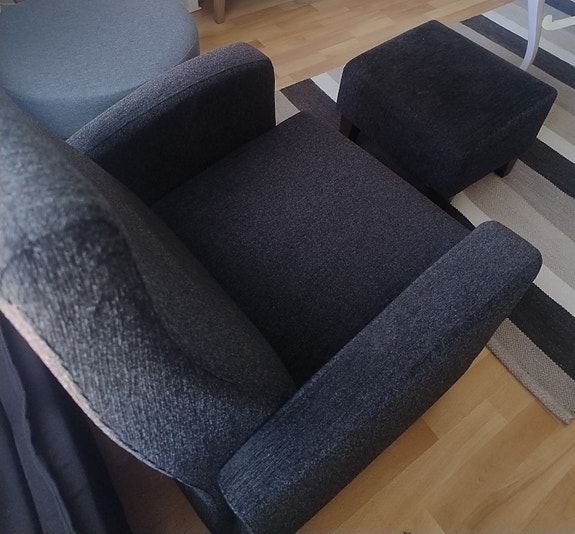Nojatuoli ja rahi