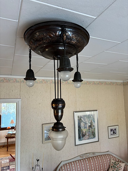 Jugend kattovalaisin