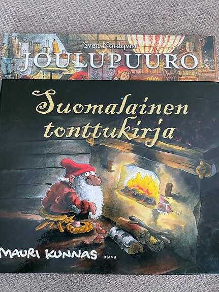 Mauri Kunnas Suomalainen tonttukirja ja Sven Nordqvist Joulupuuro kirjat