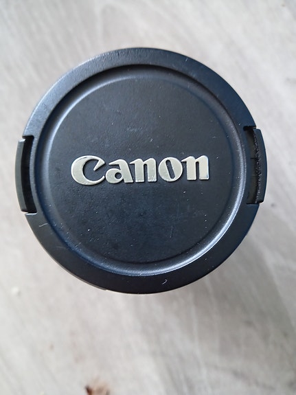 Canon EF-S 18-55mm f/3.5-5.6 II zoom-objektiivi