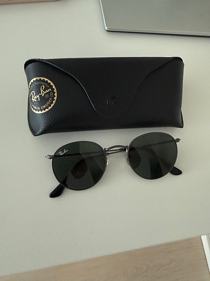 Ray-Ban pyöreät aurinkolasit AIDOT musta ovh 120€