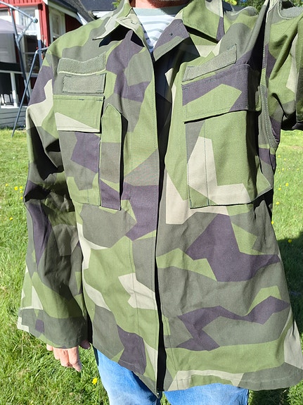 maastokuvioinen takki