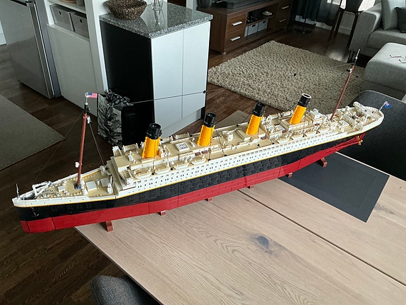 Lego Titanic 10294 laiva koottuna