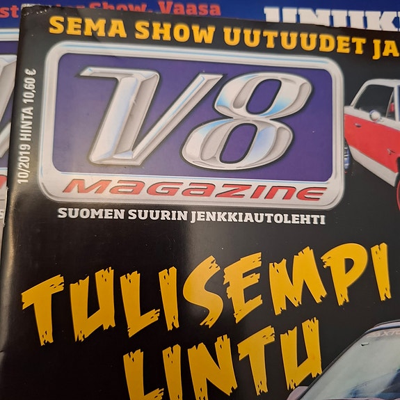 V8 lehti vuosikerta 2019 (10kpl) siistissä kunnossa