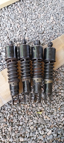 Dnepr K-750 Ural takaiskareita useita