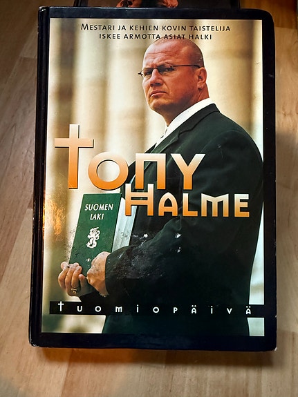 Tony Halme Tuomiopäivä kirja