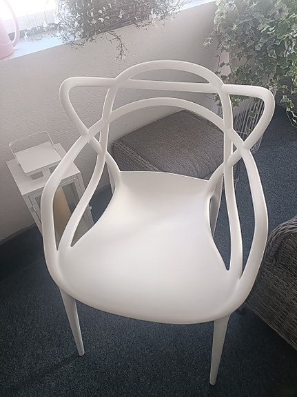 kartell tuoli varattu