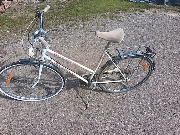 Naisten kaupunkipyörä 28" runko L