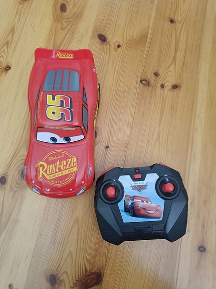 Salama McQueen kauko-ohjattava auto